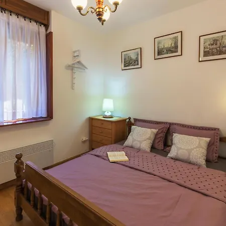 Beautiful In With Wifi Appartement Pula
