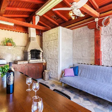 Stunning In With Wifi Apartment