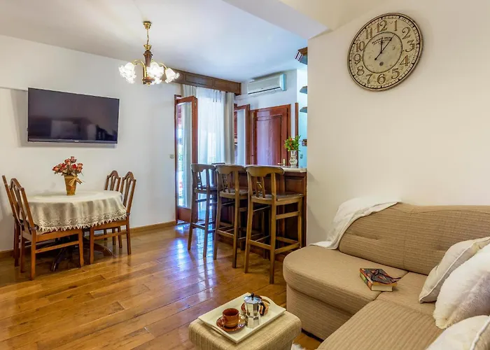 Stunning In With Wifi Pula