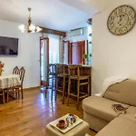 Stunning In With Wifi Pula