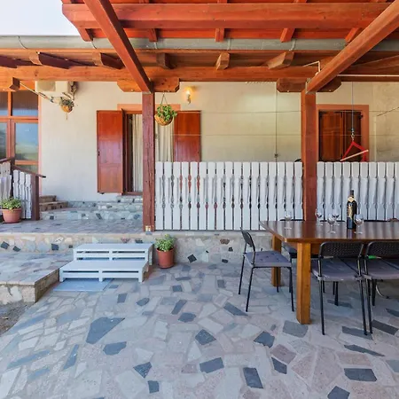 Stunning In With Wifi Pula